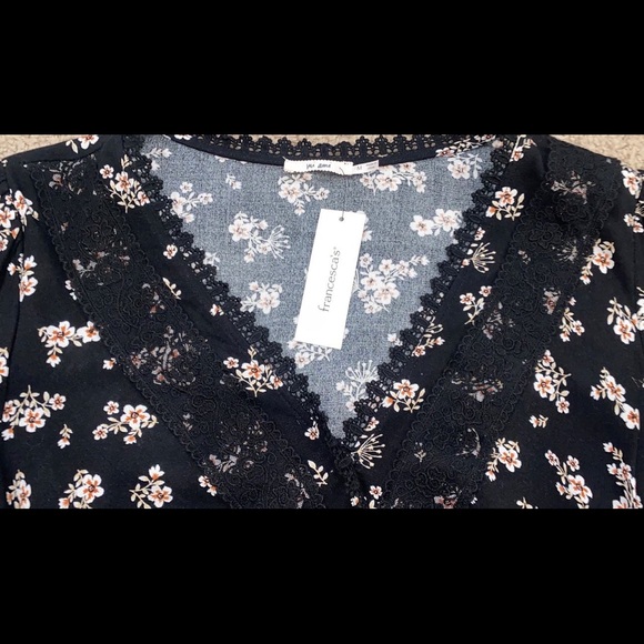Francesca’s Shirt - Picture 2 of 3